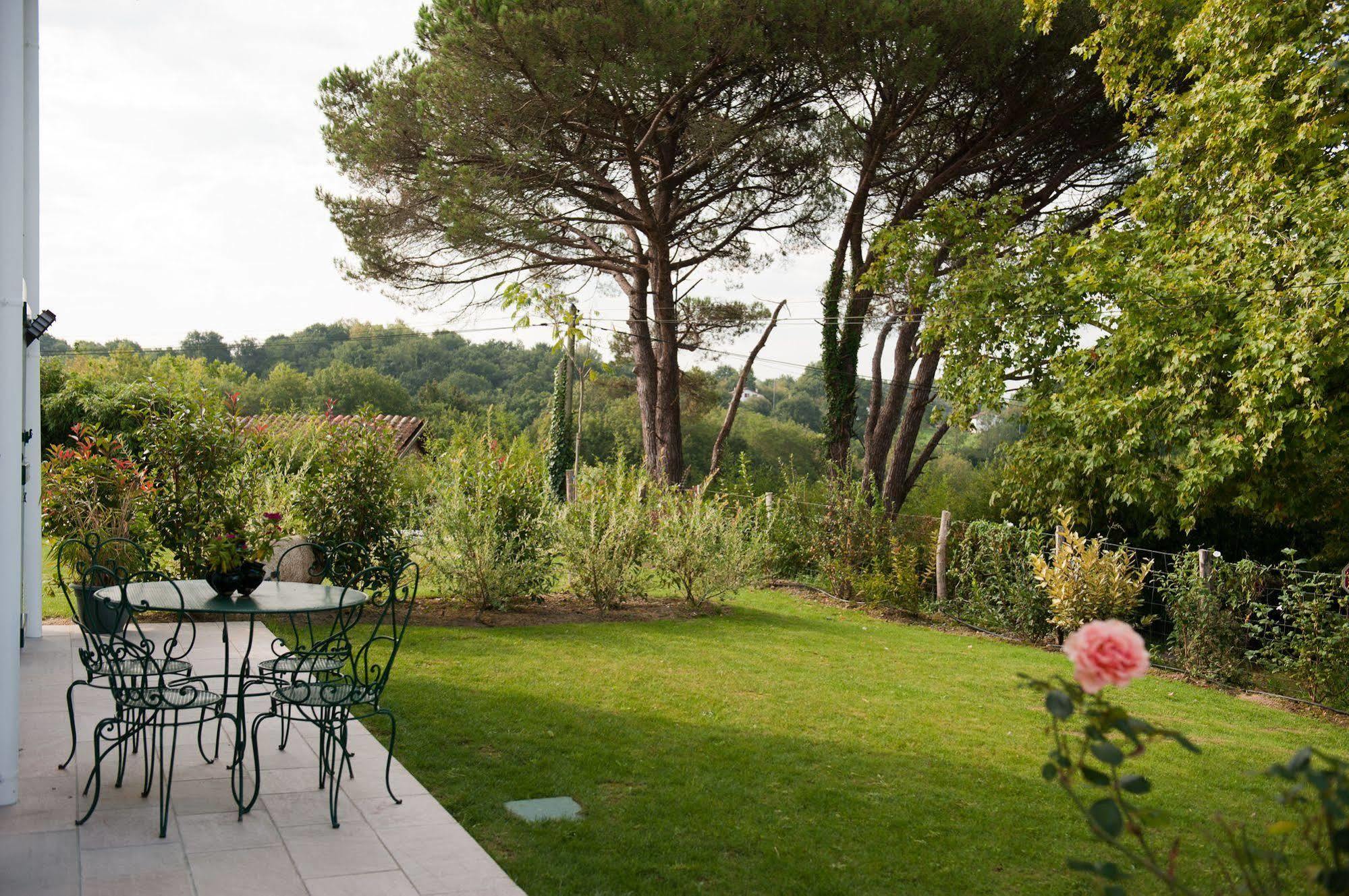 Maison D'Hote Iparra- Pays Basque Arcangues Bagian luar foto